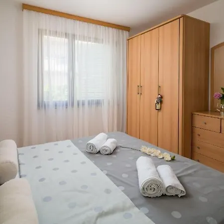 Apartmani Tomas * Omiš