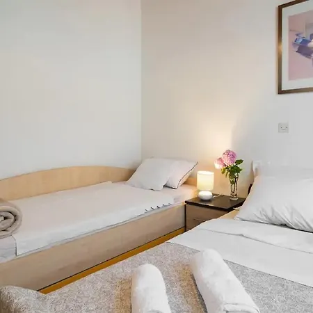 Apartmani Tomas *
